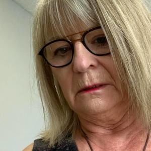 Meet your Posher, Carole